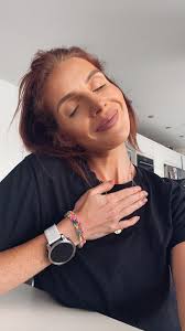 Tahini Dressing 🥜🌱 🤎 1/3 cup tahini 💛 2 1/2 tbsp lemon juice 🧡 2 tbsp  honey 💚 1 clove garlic ❤ 1 inch cubed ginger 🤍 3 tbsp water Add  everything to a...