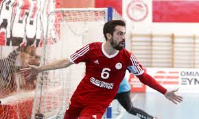 Ολυμπιακός αεκ 24 23 full game handball premier 5ος τελικός 3 2 6 6 2018. Bomba H Aek Arpa3e Dyo Paiktes Apo Ton Olympiako Sportime Gr