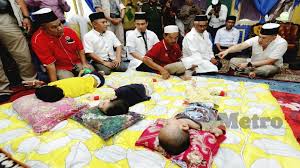 Pencarian lagu nafas ini deen asimi mp3 gratis. Sultan Kelantan Ziarah 3 Beradik Istimewa