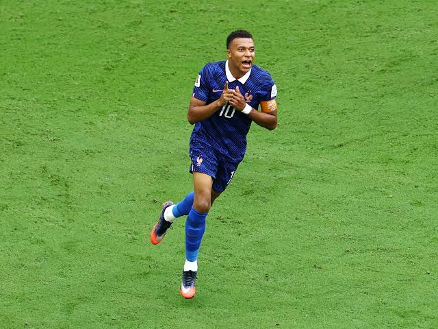 كيليان مبابي يحطم الرقم القياسي التاريخي للتسجيل في كأس العالم بهدفه الثاني  والعشرين – الرسالة نت