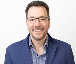 Michael Veatch's Instagram, Twitter & Facebook