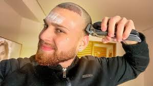 RASPEI O CABELO NA ZERO 😭