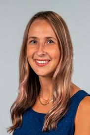 Heart of the school': Cedar Rapids nutrition staff accommodate 700  different diets