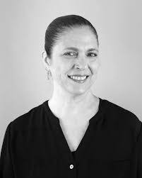 Tracy Halsey's Instagram, Twitter & Facebook