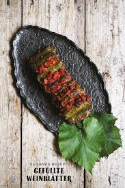 Gefullte Weinblatter Mit Tomatensauce Gartenblog Hauptstadtgarten Rezept Gefullte Weinblatter Weinblatt Rezepte