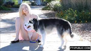 Girl and - XVIDEOS.COM