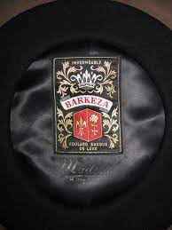 Berets Anyone Smart Outfit Beret Urban Fashion