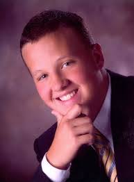 Brad Tifft's Instagram, Twitter & Facebook