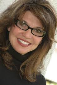 Tracy Hoggard's Instagram, Twitter & Facebook