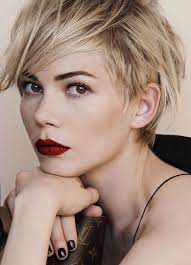 Many sites are calling this michelle's new hairstyle debut but her hair is only slightly. 580 Michelle Williams Ideas In 2021 Michelle Williams Michelle Williams Hair Short Hair Styles