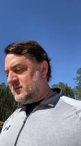 Ragland Homes telah bersiaran langsung.