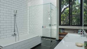 Kamar mandi yang menggunakan shower berikut ini model dan harga shower kamar mandi minimalis terbaru. 8 Inspirasi Shower Box Keren Untuk Kamar Mandi Minimalismu