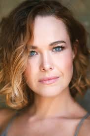 Reparto de Un sueño roto (película 2014). Dirigida por Khoa Do