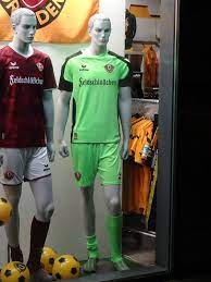 It was founded on 12 april 1953, as a club affiliated with the east german police, and became one of the most popular and successful clubs in east german football, winning eight league titles. File Dynamo Dresden Kit 2016 Dsc04671 Jpg Wikimedia Commons