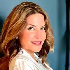 Ashley Dority's Instagram, Twitter & Facebook