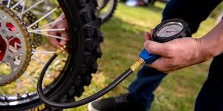 Tire pressure guide the right tire pressure for your ride is personal and depends on your riding style, the terrain you'll be riding and the conditions of that terrain on the day you're riding. How To Check Bike Tire Pressure Even Without A Tire Gauge