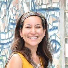 Sarah Detwiler's Instagram, Twitter & Facebook