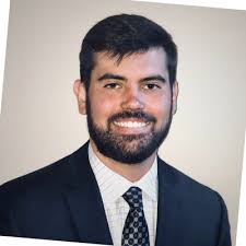 APRIL ALUMNI SPOTLIGHT: BENJAMIN FOSS 👏 ﻿Benjamin Foss, a May 2021  Computer Science graduate, got his start at Ennovar in the Help Hangar at  Textron before becoming one of the first students