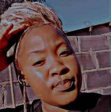 Anyone that can do short knotless for me house call and how much do you  charge?