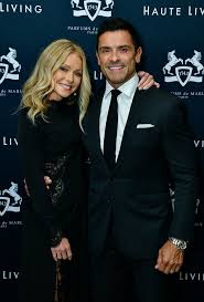 Kelly Ripa and Mark Consuelos deliver heartbreaking 'personal' news