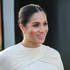 Fashionable hair coloring 2023 for long hair involves, first of all, natural hair, or various, with luminous highlights. Meghan Markle S Best Hair And Makeup Tips And Secrets Popsugar Beauty