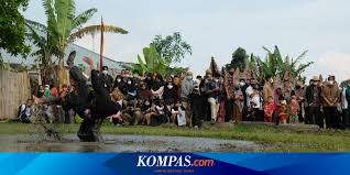 Mengacu pp 70/2020, pelaku kekerasan seksual terhadap anak adalah pelaku tindak pidana persetubuhan kepada anak dengan kekerasan atau ancaman kekerasan seksual memaksa anak melakukan persetubuhan. Seorang Residivis Pencurian Ditembak Karena Berusaha Menikam Polisi Saat Ditangkap Cnn Indonesia