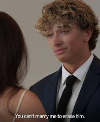 I cried when I watched this scene...💔