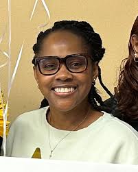 Kenya Hobson's Instagram, Twitter & Facebook