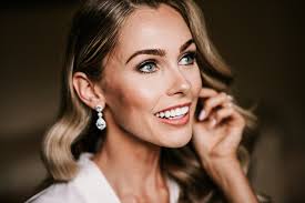 Emily Clare's Instagram, Twitter & Facebook