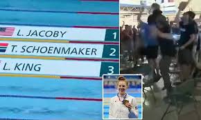 Who was the swimmer who gave jacoby the pink goggles? K9dvp6comvnvdm