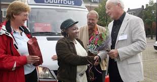 Beste gasten, door de vele vragen gaan we op 17 april ( vrijdag ) weer open. Buurtbus Blijkt Een Grandioos Succes Arnhem Gelderlander Nl