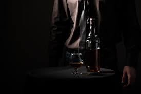 Zwolnienie dyscyplinarne pracownika a choroba alkoholowa