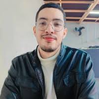 200+ perfiles de «Marcus `»