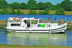 Check spelling or type a new query. Locaboat Penichette 1180 Fb For Rent Powerboat Charter