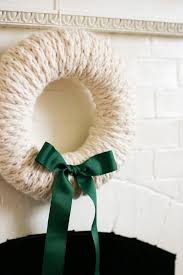 I've got a really simple and fun tutorial for you! Finger Knit Wreath A Five Fabulous Finger Knitting Project Flax Twine