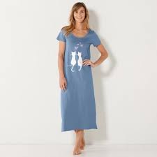 Des vêtements procurant une sensation de chaleur naturelle. Chemise De Nuit Longue Femme Manche Longue Pas Cher Blancheporte