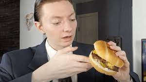 People have been looking for this restaurant on the internet. Reviewbrah Gives Anticipated Verdict On New Mrbeast Burger Dexerto