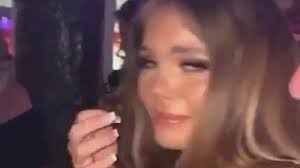 Teenage girl with Michael Jackson phobia in tears