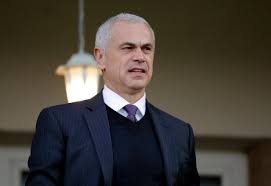 On je, kako prenosi rts, poslednja dva dana imao povišenu temperaturu, testirao se i nalaz je pozitivan. Zvezdan Terzic Pobedio Koronavirus B92