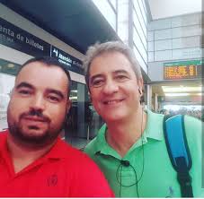 Fran Falcón se ha fotografiado con más de 200 'celebrities' que han pasado  por Málaga en los últimos años