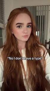 Michelle Tilly's Instagram, Twitter & Facebook