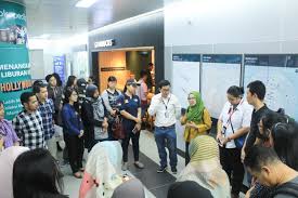 Bangunan dan jalan dki jakarta. Dki Jakarta Showcases Public Transport Climate Village To Other Idn Cities And Regencies Urban Leds