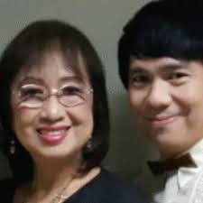 Edith Gallardo's Instagram, Twitter & Facebook