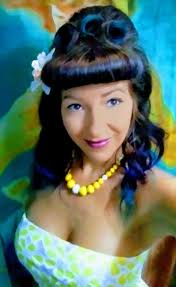 Love Vintage hair styles. Does anyone know how to do a finger waves?