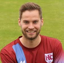 Ryan Robertson (@Robbo_12)