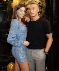 Nhóm thanh thiếu niên phục kích trước cổng trường cưỡng đoạt tiền học sinh bí thư tp.hcm: Khoáº£nh Kháº¯c Nong Bá»ng Máº¯t Cá»§a Bui Tiáº¿n DÅ©ng Va Báº¡n Gai