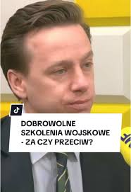 Podnosiłem kwestię, że my jako politycy, w odróżnieniu od innych państw  naszego regionu, w tym państw bałtyckich i Ukrainy, mamy zablokowane  przystąpienie do Wojsk Obrony Terytorialnej. Przez ustawę. ...