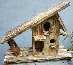 pin on cabane a oiseaux