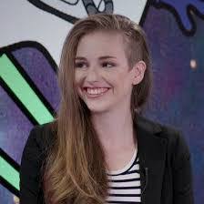 Vivian Farrell's Instagram, Twitter & Facebook