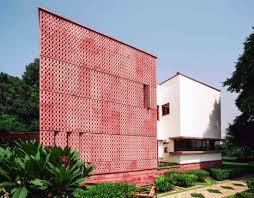 The Stone Jali Helps Lowering The Temperature Inside This Dwell The Architects Diary House Decorating Styles Contemporary House Brick Columns